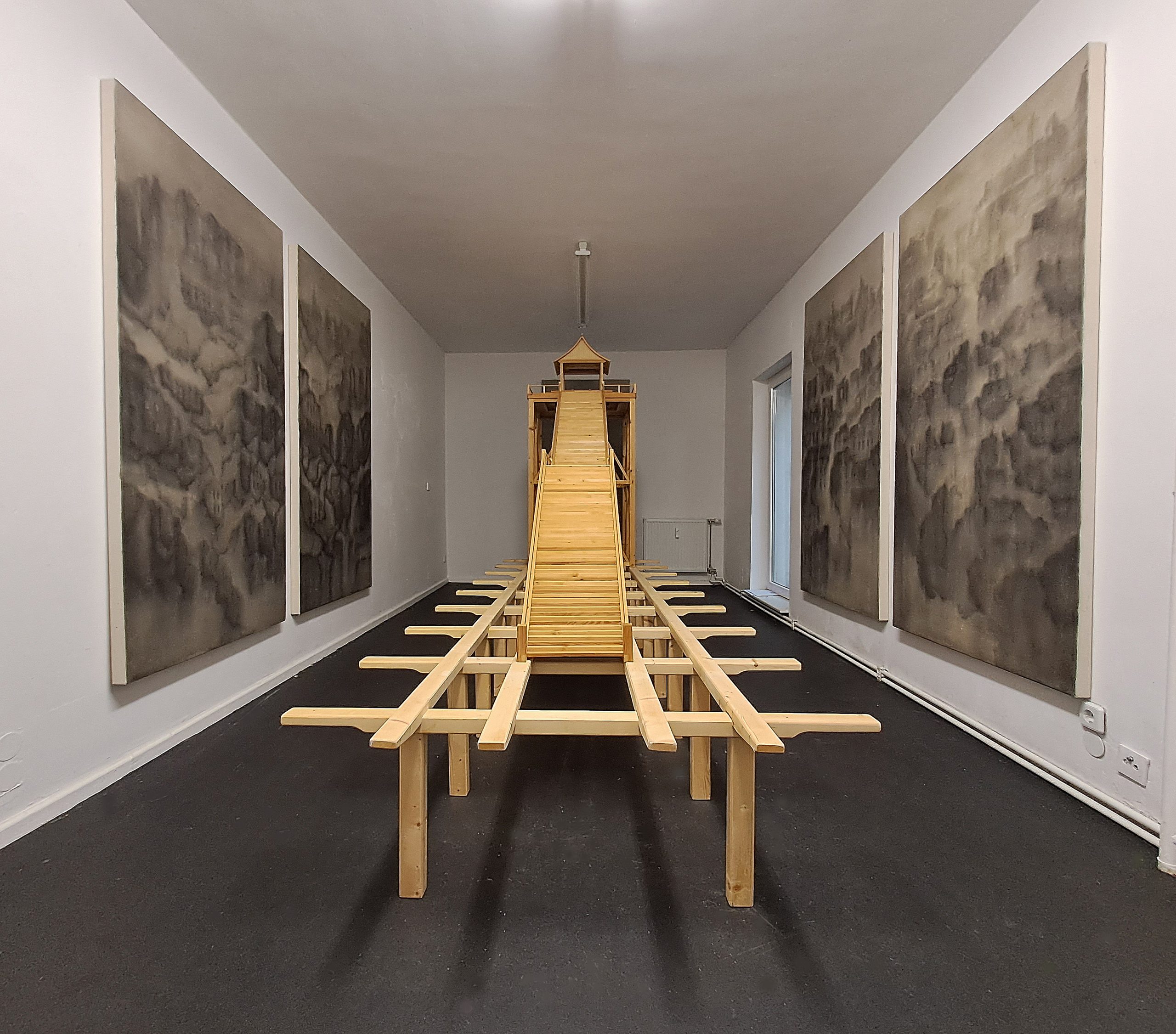 Spectrum of Jinran Kim: Silence and Eternity